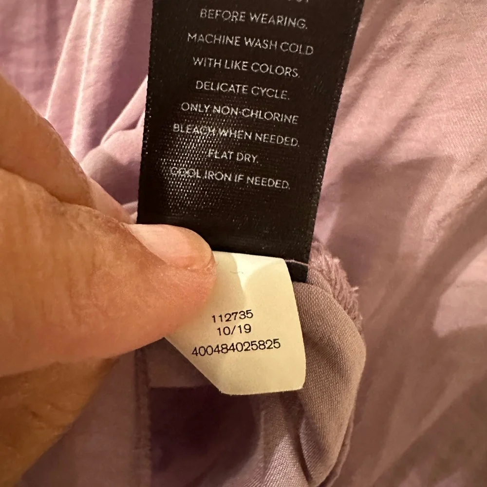 💕SIMPLY VERA💕 Vera Wang lavender long-sleeve blouse. - Picture 6 of 7